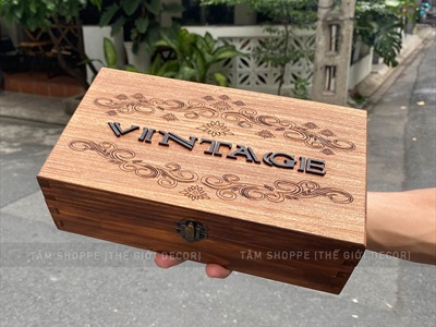Rương gỗ Vintage chữ nổi [Hàng chuẩn - Vân gỗ đẹp] KT 25x14x8cm RUONG-GO-02